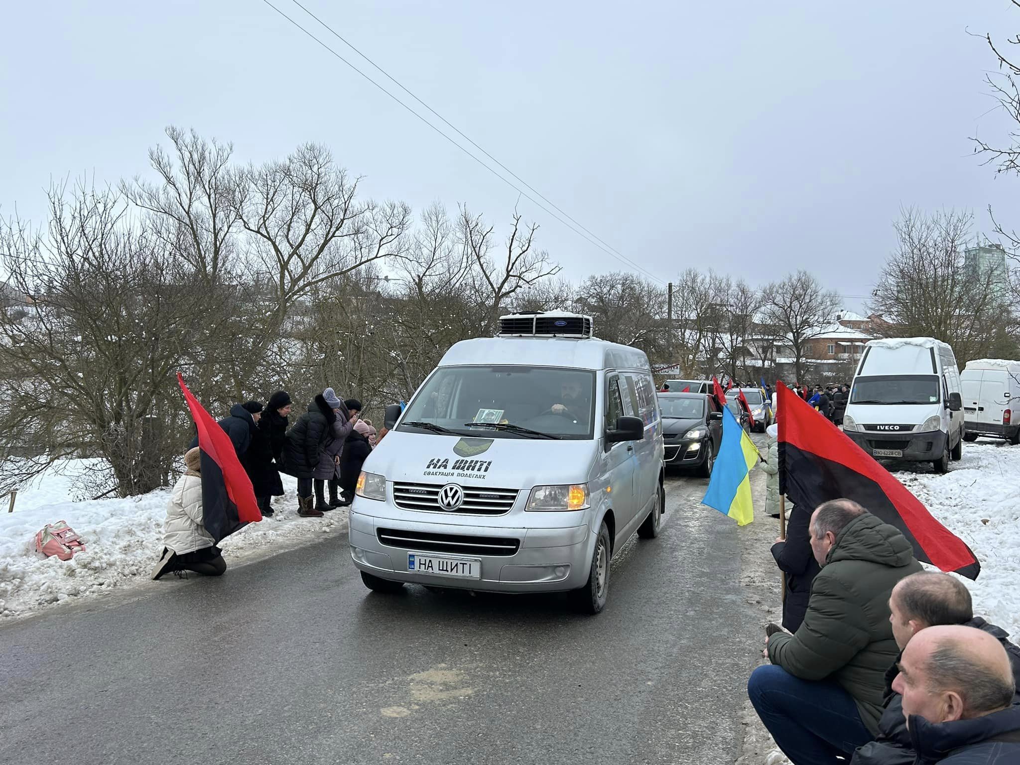 Тіло полеглого захисника України Олега Буція зустріли у Великій Луці