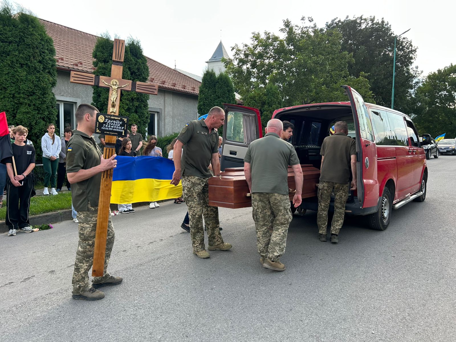 У Настасові зустріли тіло загиблого воїна Сергія Паробека