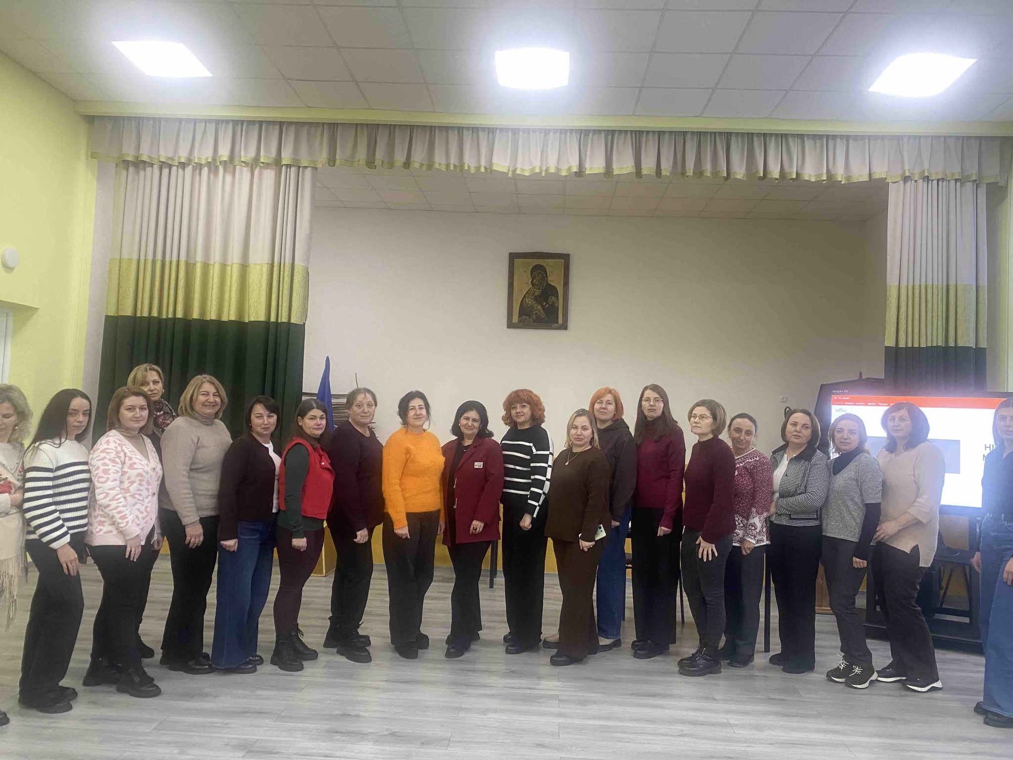 Вчителі Великоберезовицької громади пройшли тренінги на тему «Супровід і підтримка дитини та класу у процесі горювання»