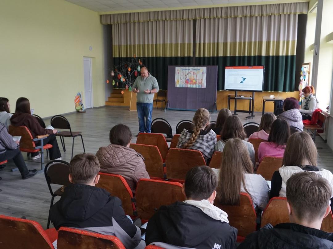 Крок до усвідомленого вибору: 130 учасників громади долучилися до міжнародного профорієнтаційного проєкту CAREER DIRECT