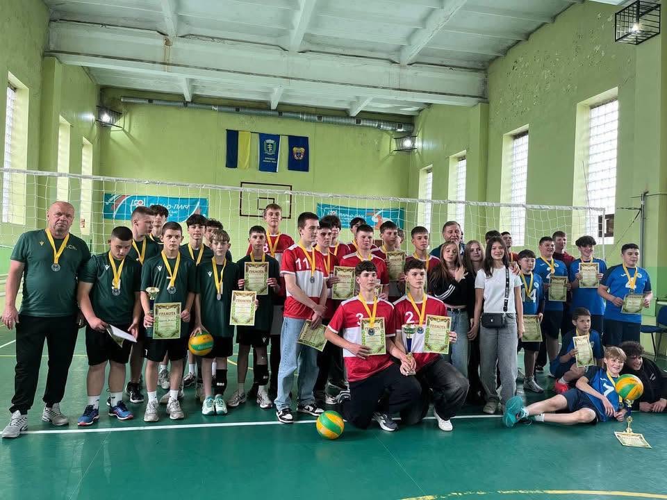 Команда Великоберезовицької громади виборола першість області з волейболу