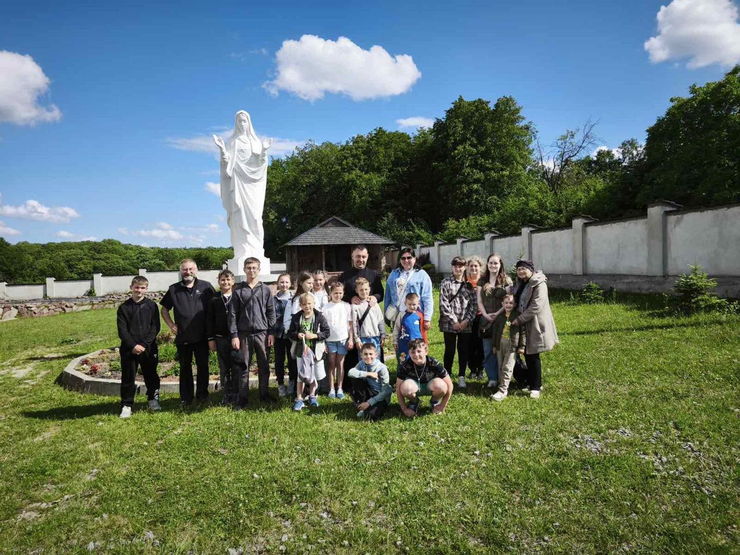 Для дітей Захисників громади організували пізнавально-відпочинкову поїздку
