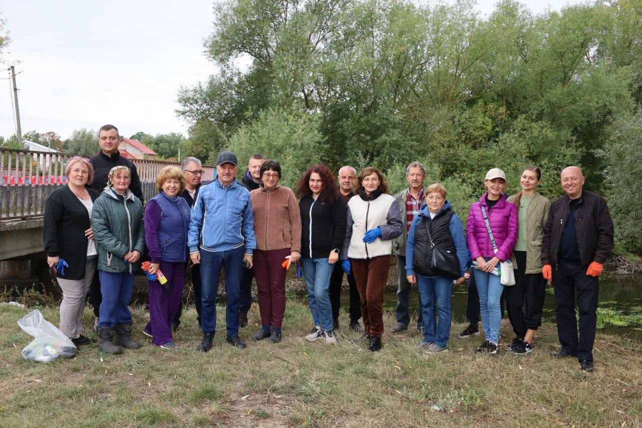 У громаді провели спільну толоку до Всесвітнього дня прибирання