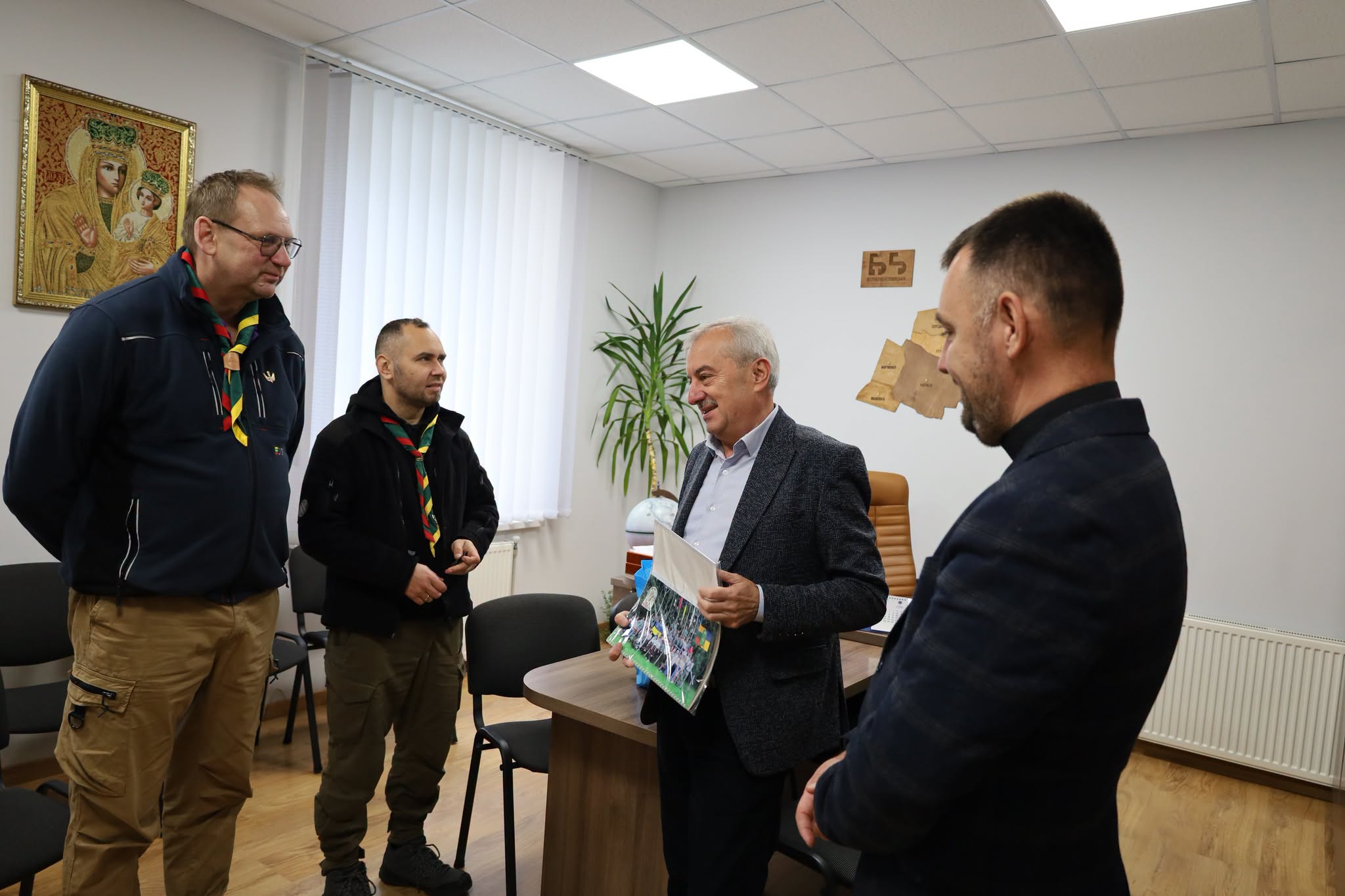 Великоберезовицька громада продовжує співпрацю з литовськими скаутами